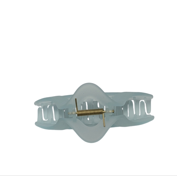 🍁 3/$15 Boutique Triangle Claw Hair Clip - Picture 5 of 6